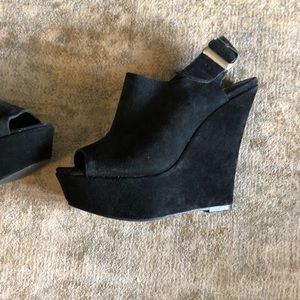 Steve Madden heel!